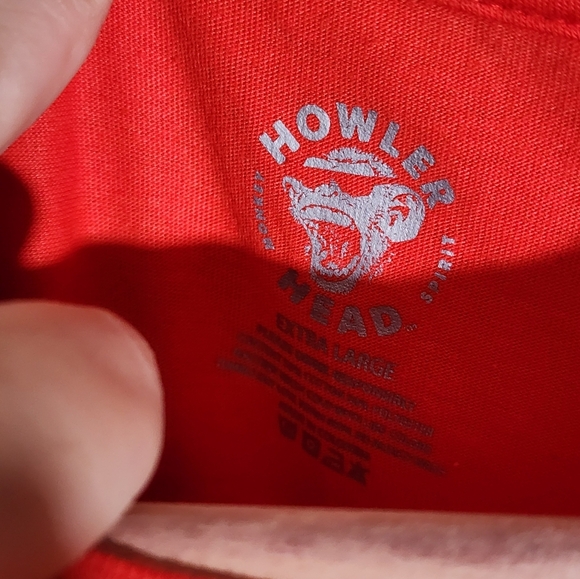 Howler Head Red Graphic T-Shirt - Picture 3 of 3